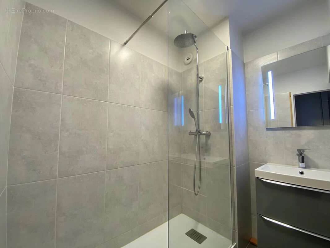 Appartement à LE PLESSIS-TREVISE