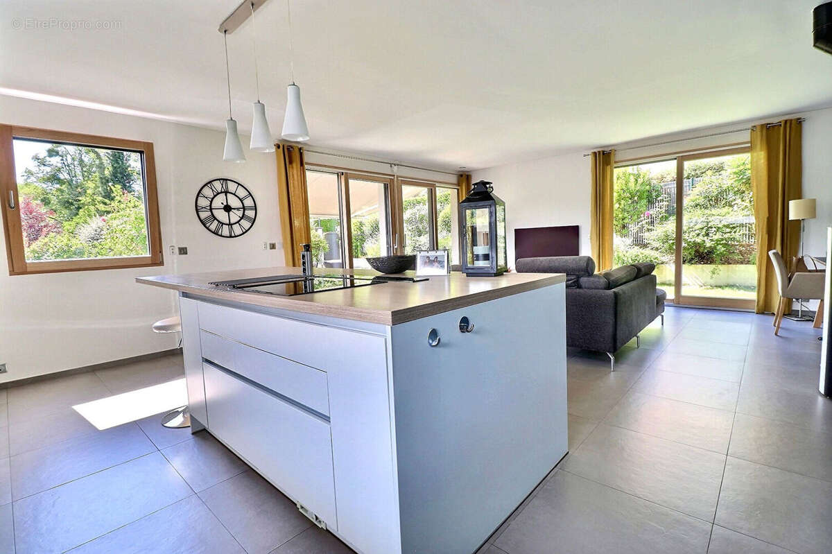 Maison à MAREIL-MARLY