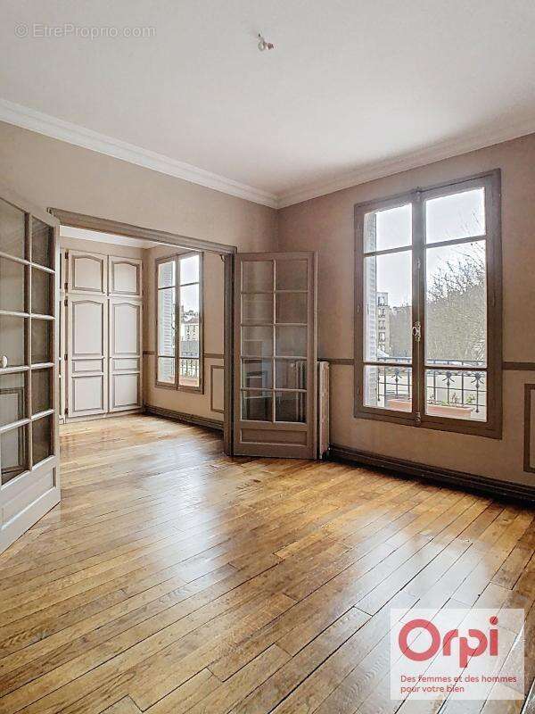 Appartement à ISSY-LES-MOULINEAUX