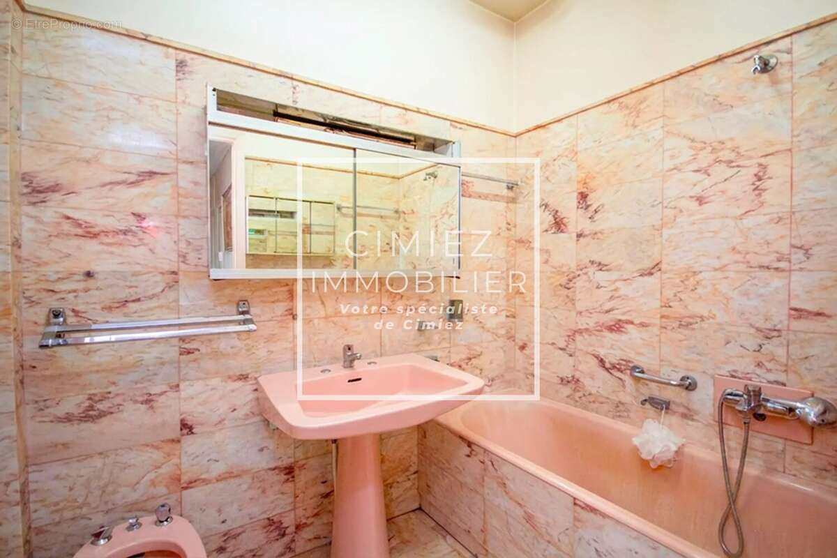 Appartement 73 m² à Nice  - photo 9