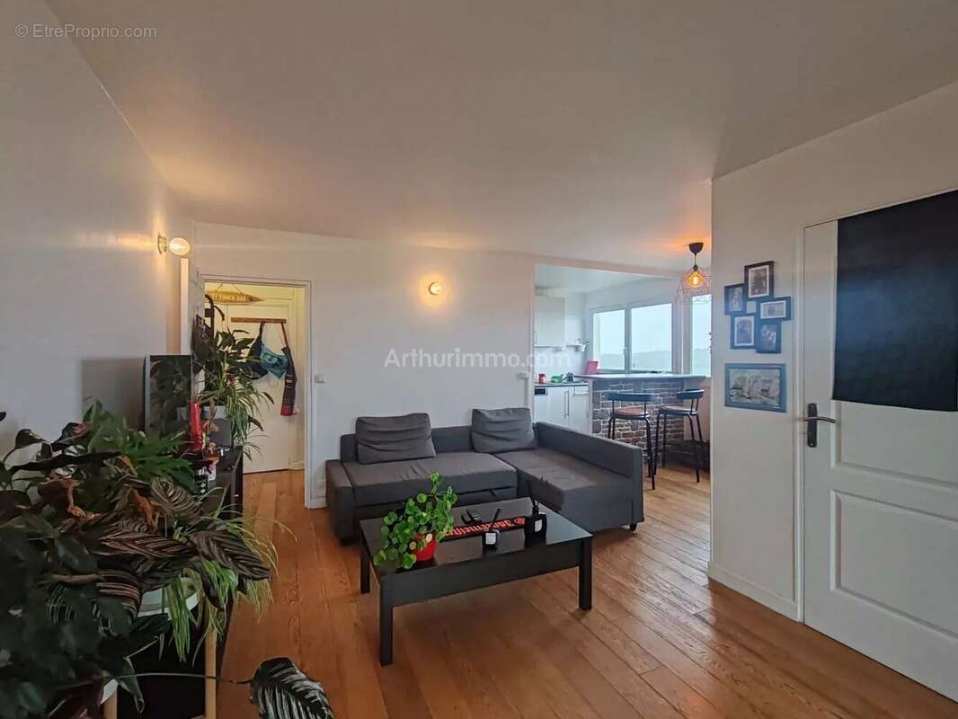 Appartement à VILLENEUVE-SAINT-GEORGES