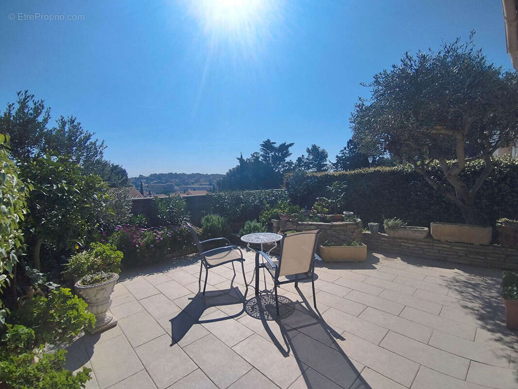 Maison à VILLENEUVE-LES-AVIGNON