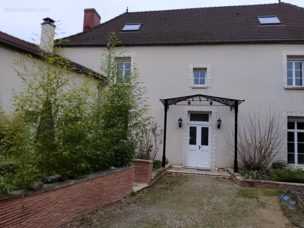 Maison 430 m² à Chouilly  - photo 1