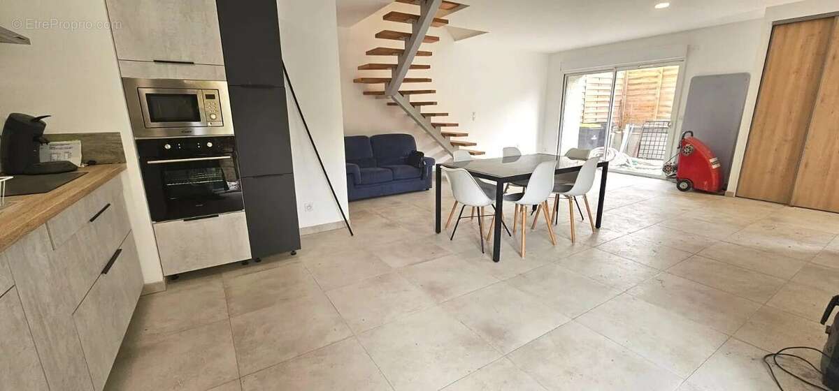 Maison à CHATILLON-LA-PALUD