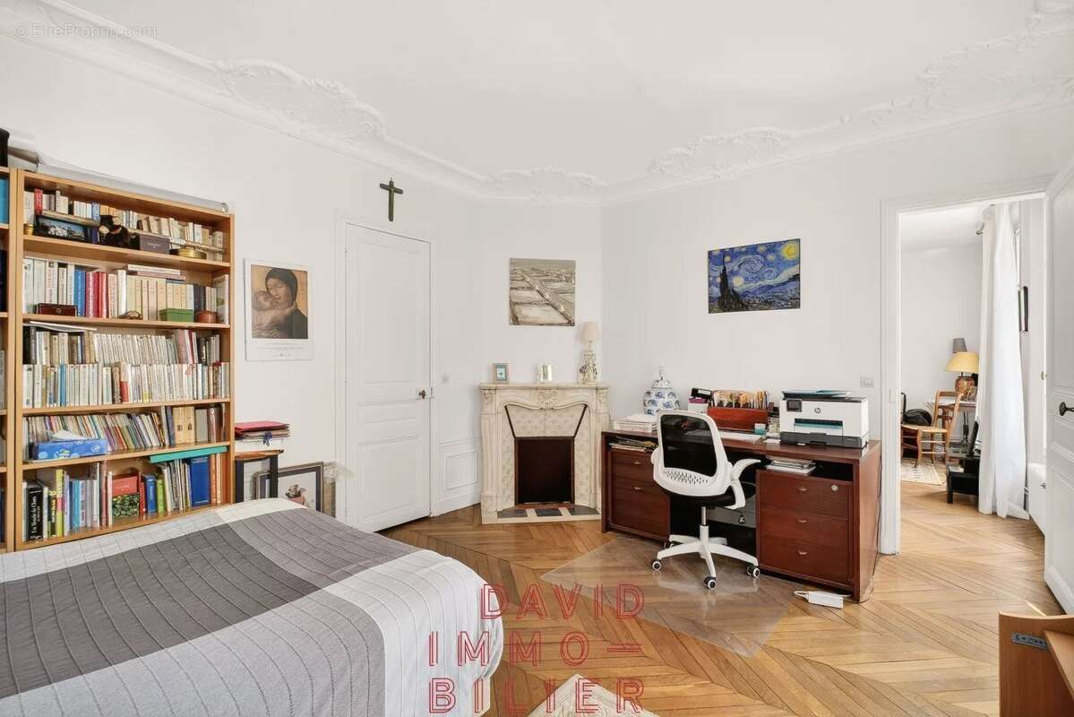 Appartement à PARIS-11E
