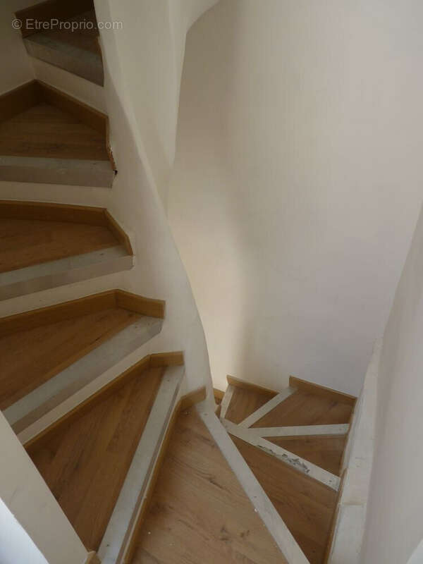 Maison à SAINTE-TULLE