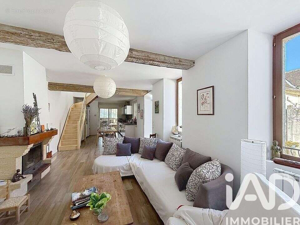 Photo 2 - Maison à SERGINES