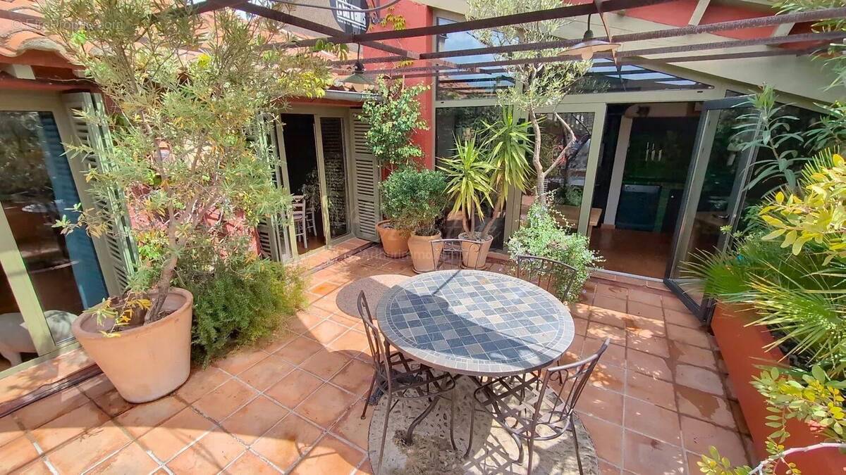 Appartement à THUIR