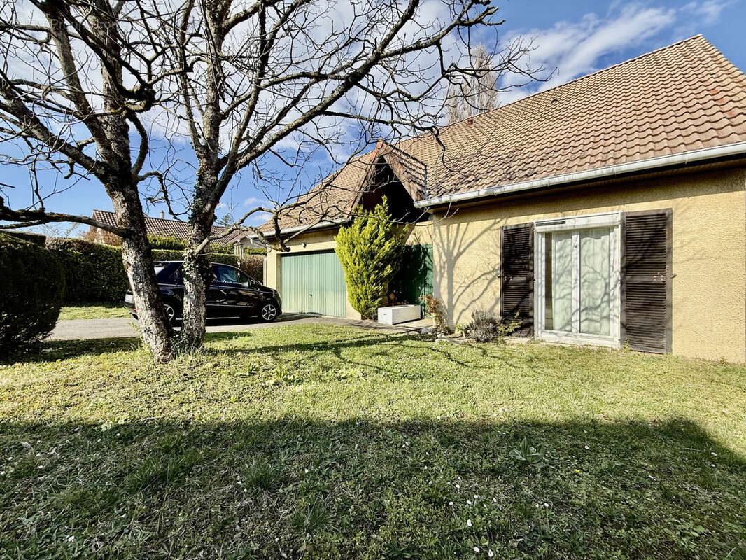 Maison à VILLEFONTAINE