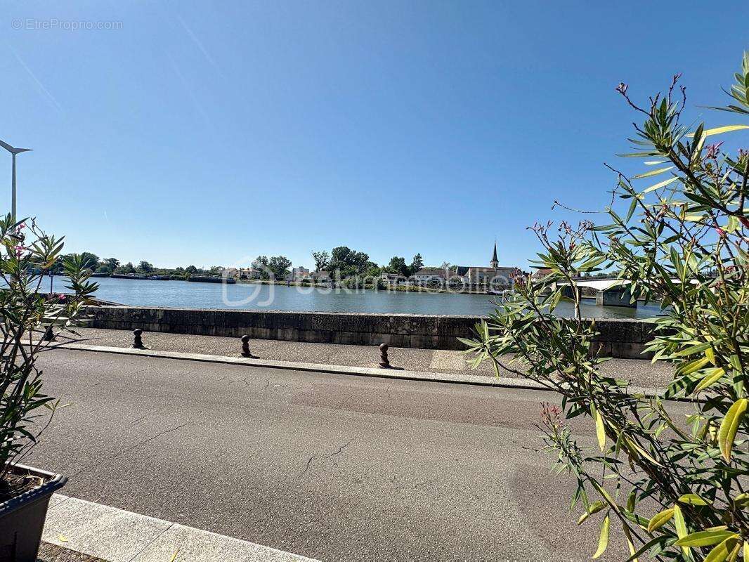 Appartement à SAINT-JEAN-DE-LOSNE