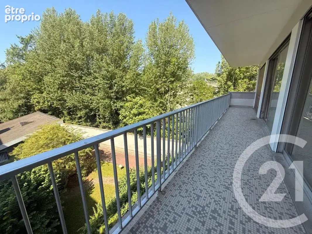 Photo Appartement à Fontenay-Sous-Bois au prix de 756 000€