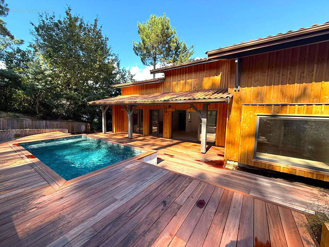 Maison à LE BOUSCAT