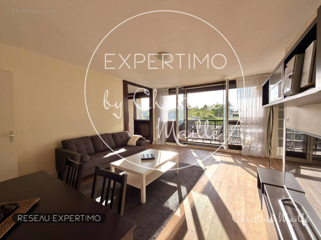 Appartement à VERSAILLES