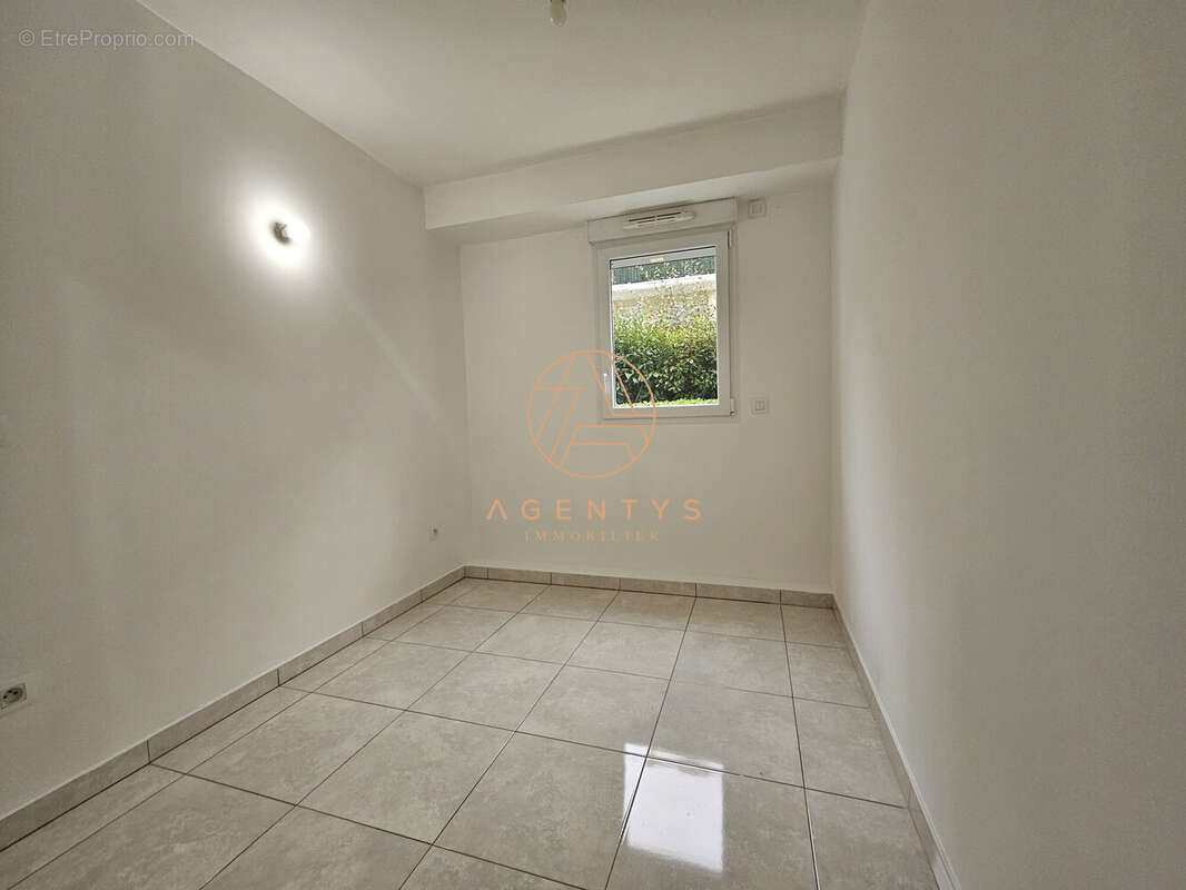 Appartement à LE PLESSIS-TREVISE