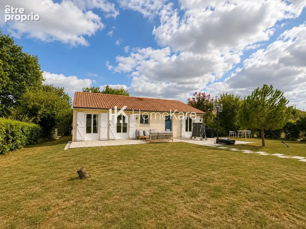 Maison à YVRAC