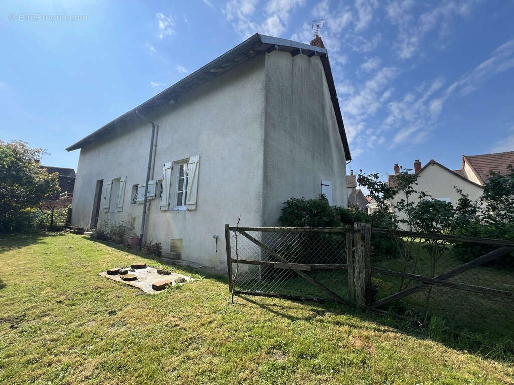 Maison à SURY-ES-BOIS