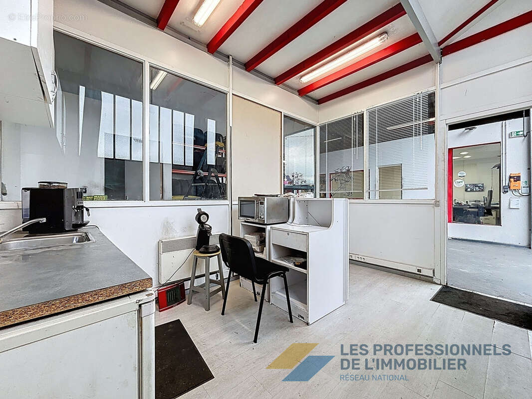 Commerce à LA RAVOIRE