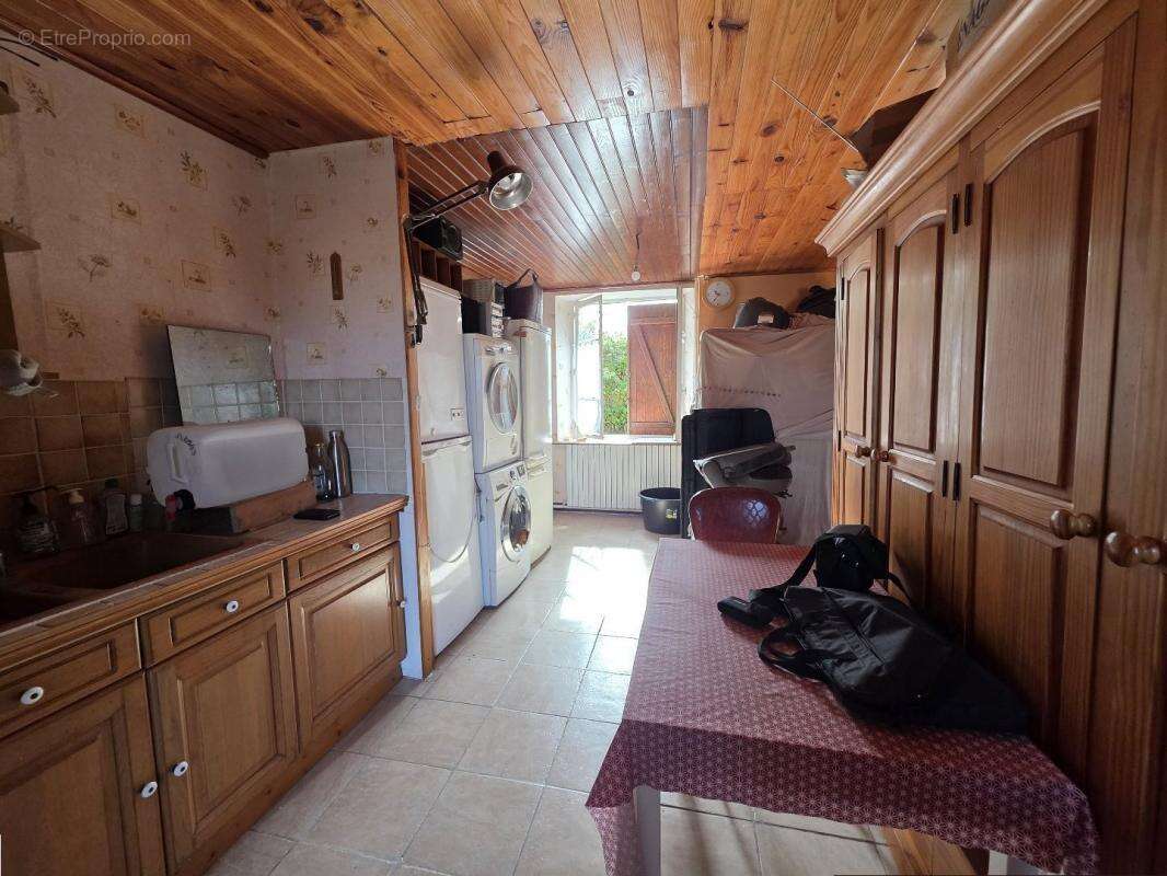 Maison à CHASSIGNOLLES