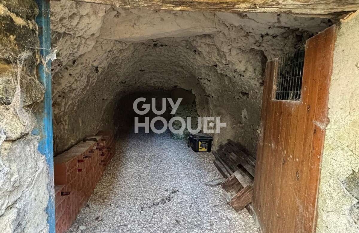 Maison à IVRY-LA-BATAILLE