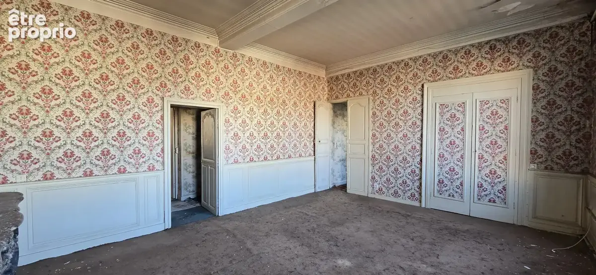 Appartement de 87m2 dans le centre historique de Riom a rénover. - photo 4