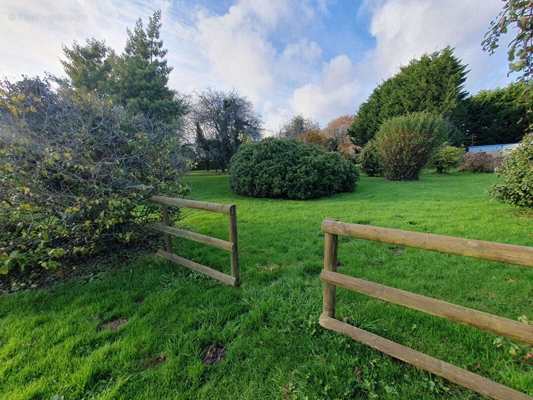 Terrain à FOUESNANT