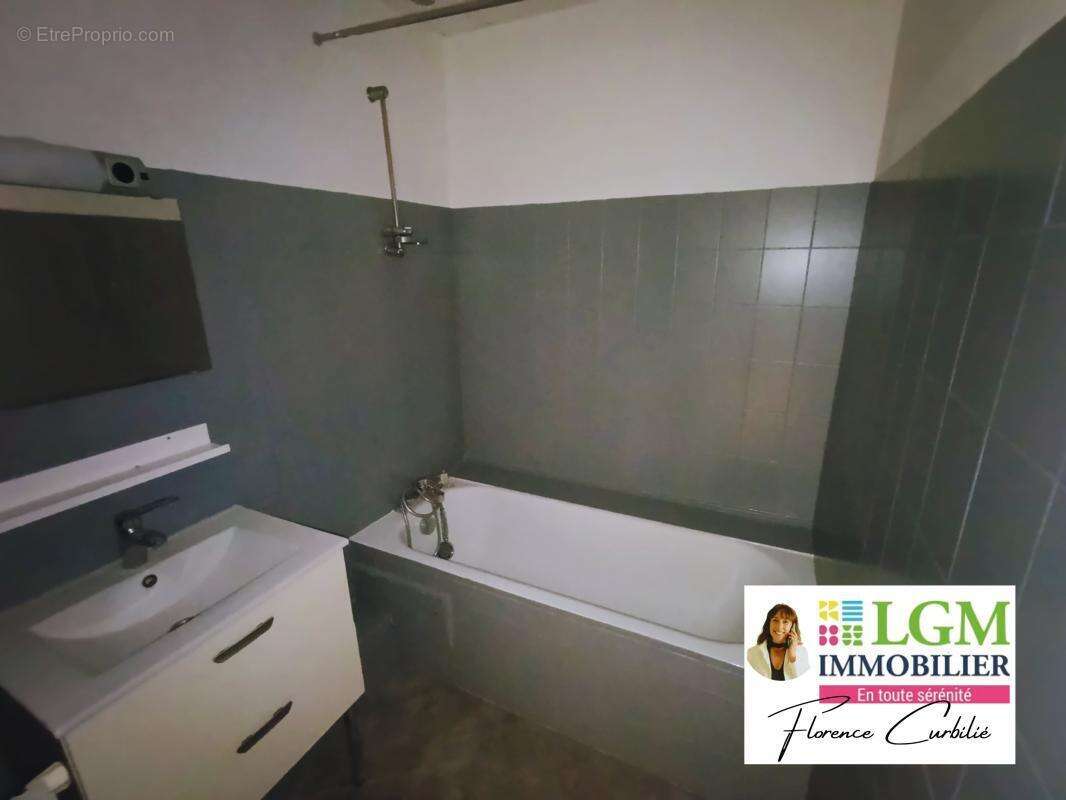 Bel appartement 3 pièces en rez-de-chaussée avec cour et jardinet partagés - photo 4