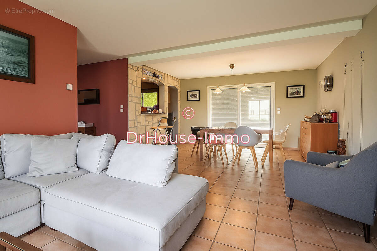 Maison à LE TILLEUL-LAMBERT