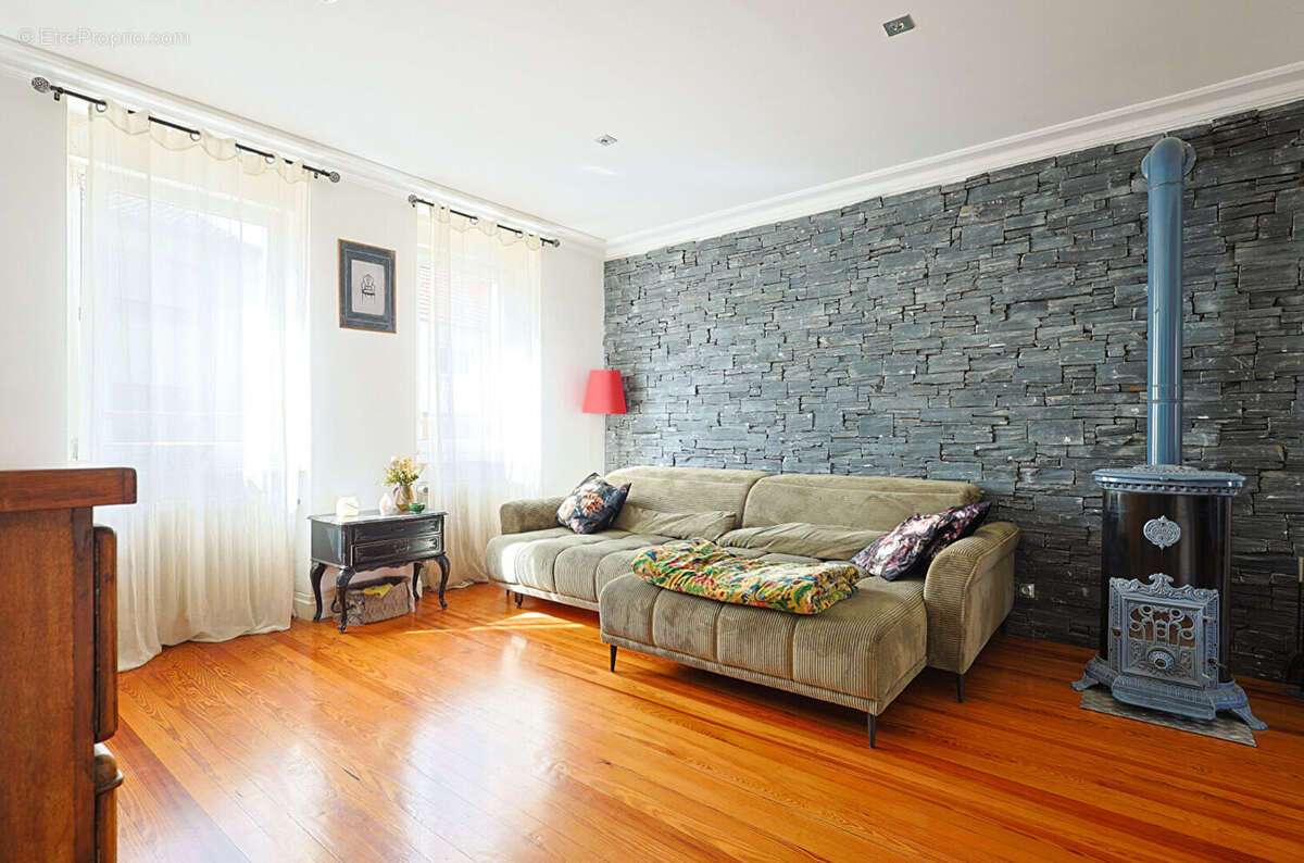 Maison à SEINGBOUSE