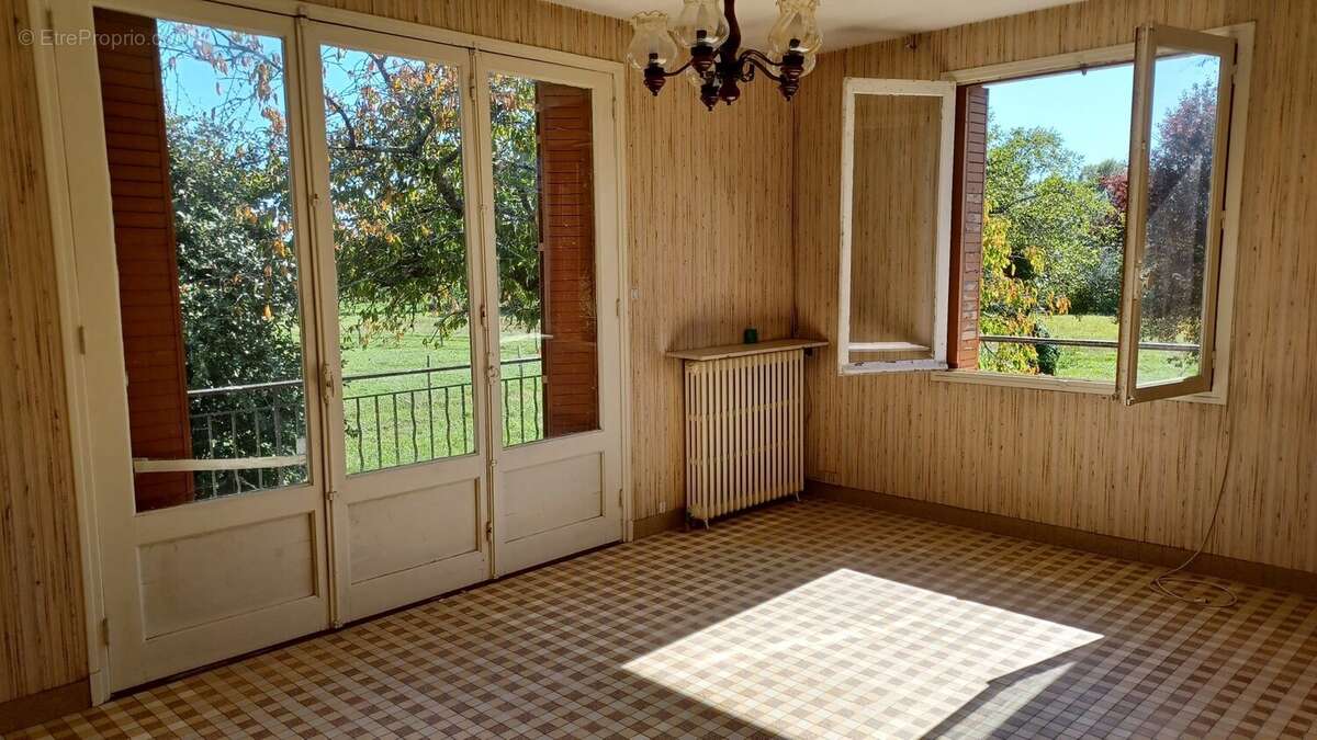 Maison à CONTRES