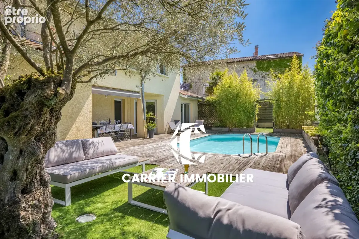 Brindas  belle maison familiale avec piscine - photo 12