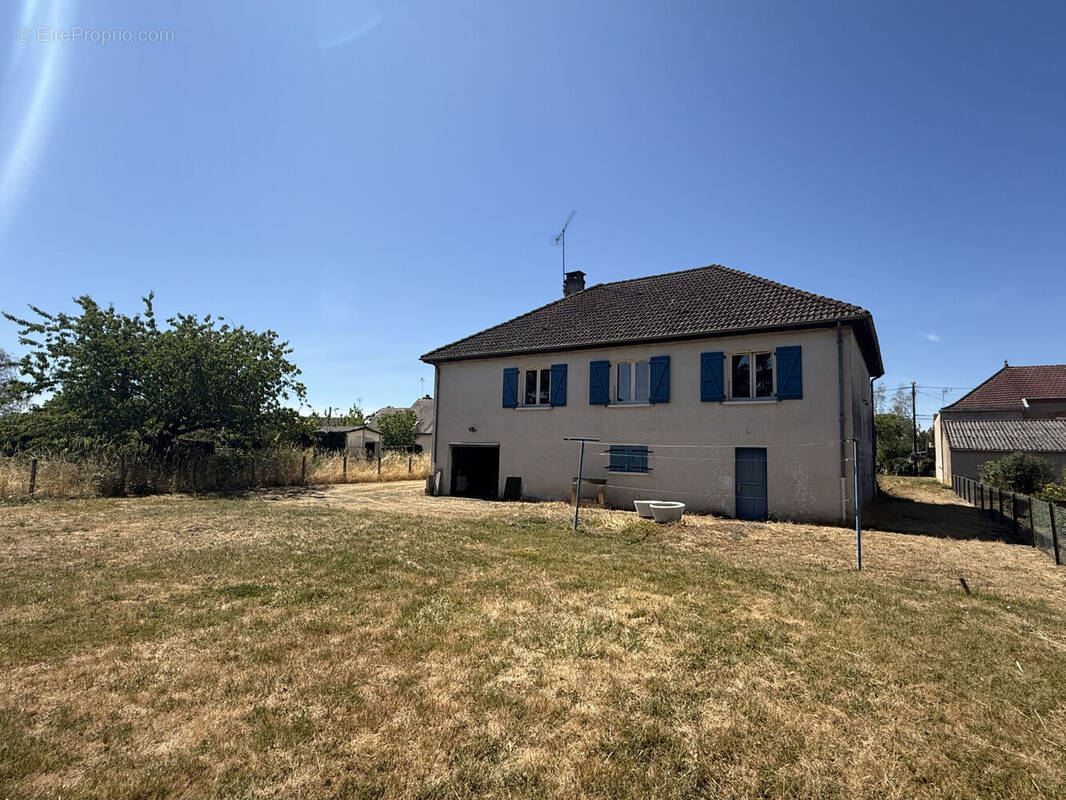 Photo 1 - Maison à GUEUGNON