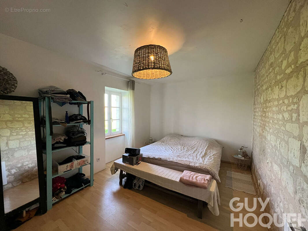 Maison à SAVIGNY-SOUS-FAYE