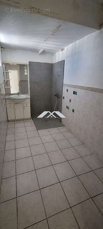 Maison 160 m² à Saint-Leu  - photo 9