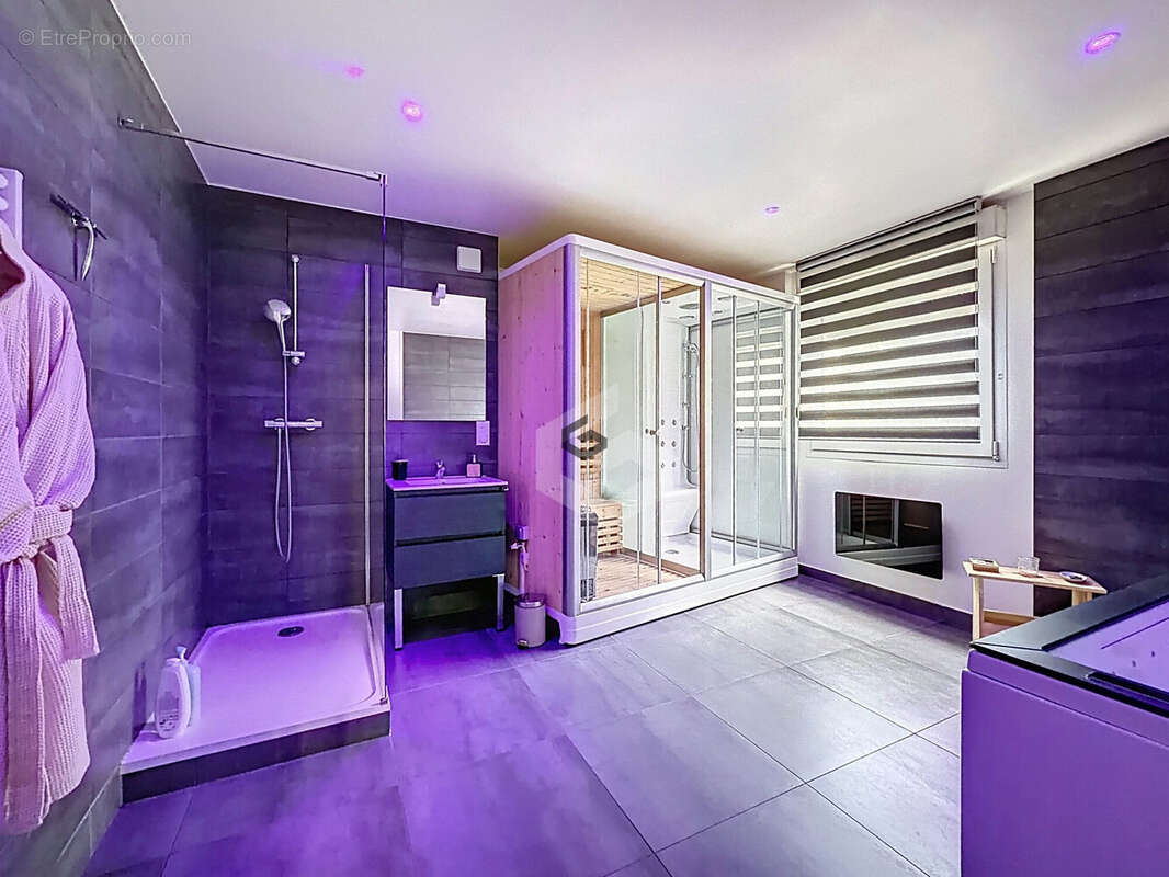 Appartement 128 m² à Reims  - photo 4