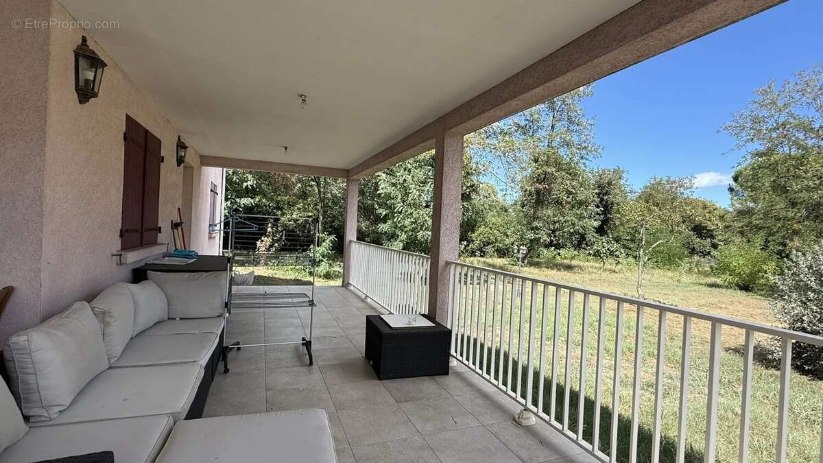 Maison à SANTA-LUCIA-DI-MORIANI