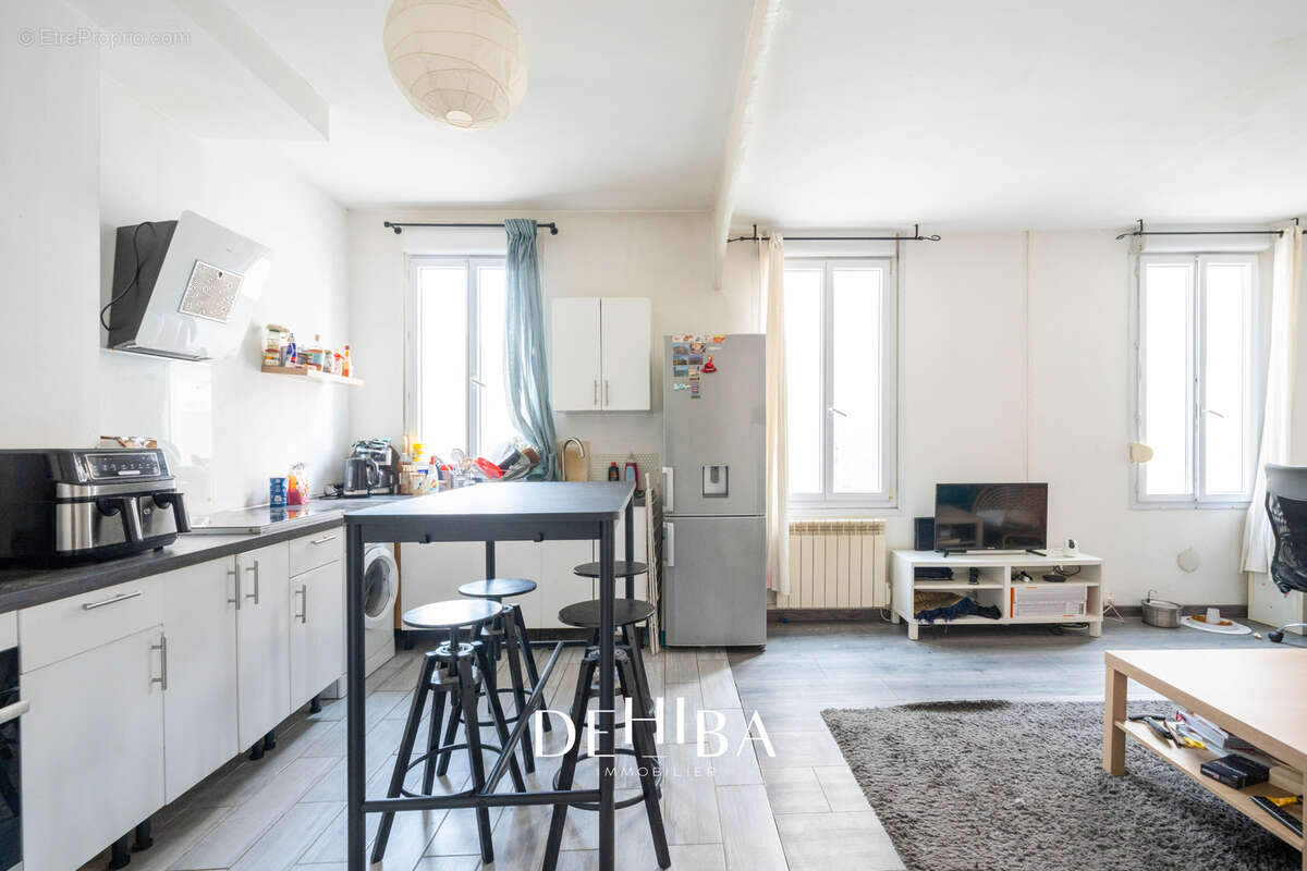 Appartement à MARSEILLE-8E