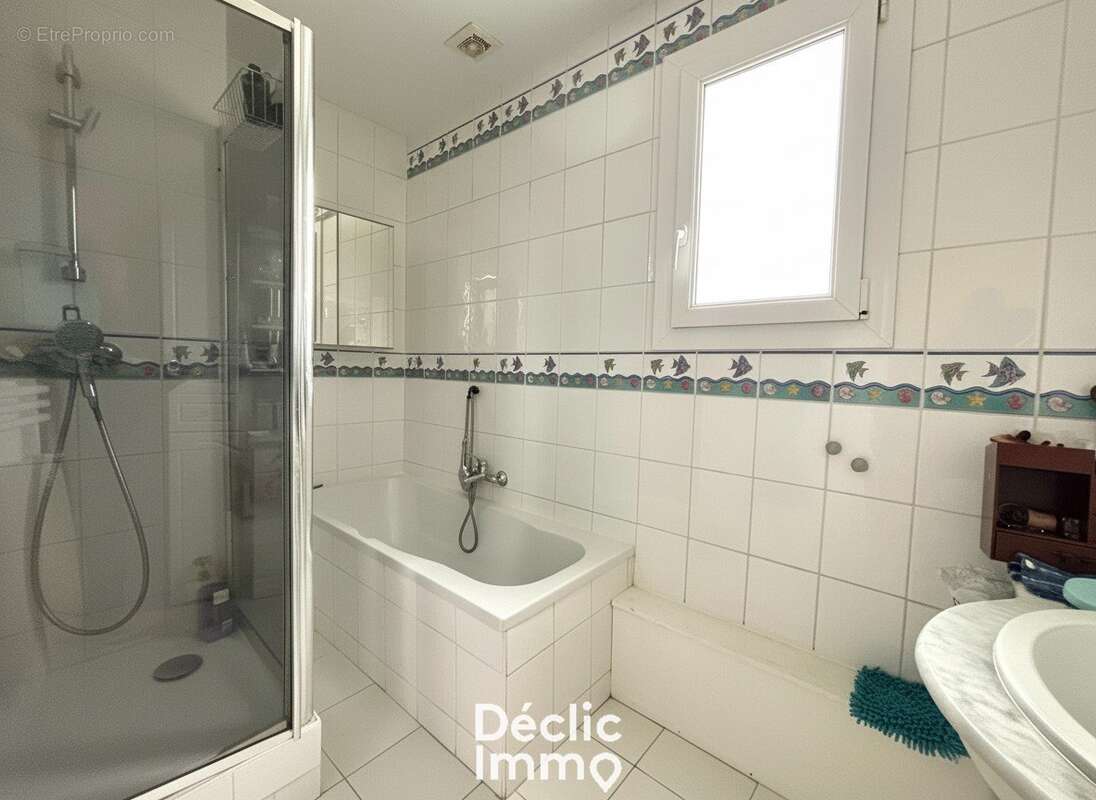 Maison familiale 4 chambres  Véranda, terrasse et garage  Secteur Tours Nord - photo 9