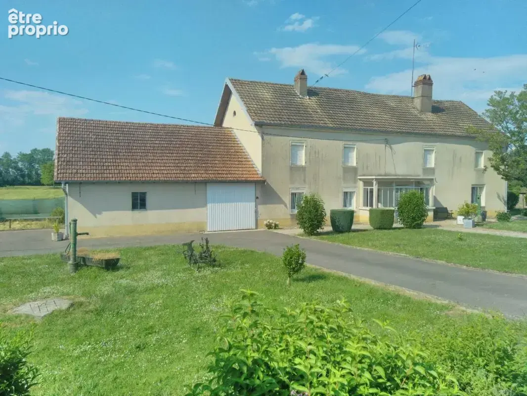 Maison à GRAY