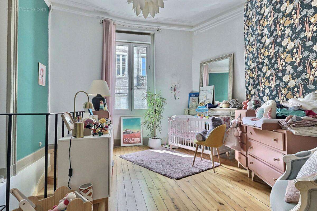 Appartement à BORDEAUX