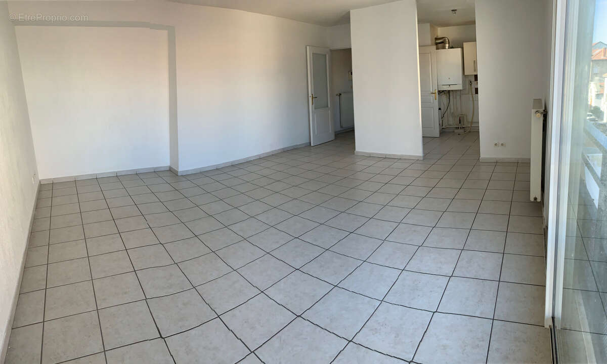 Appartement à BOURGOIN-JALLIEU