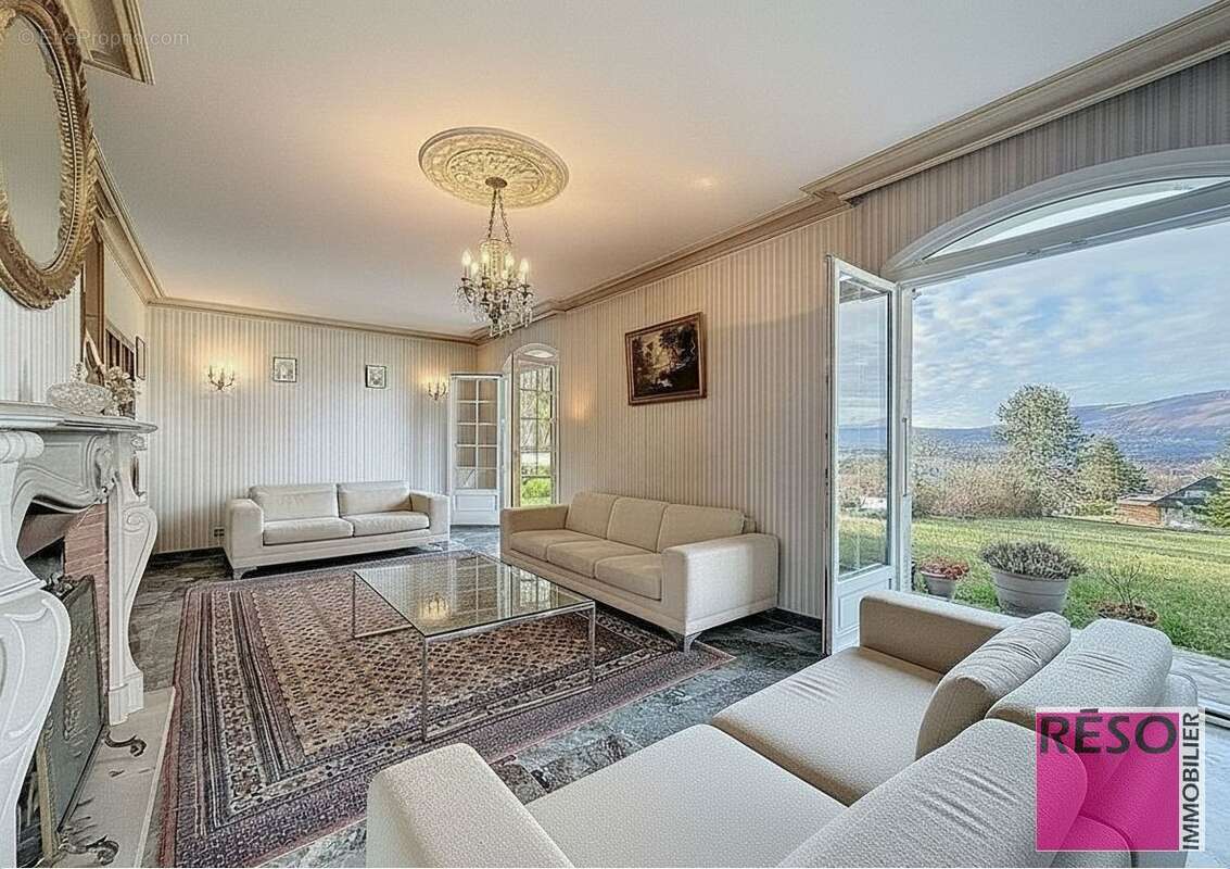 Maison à CRANVES-SALES