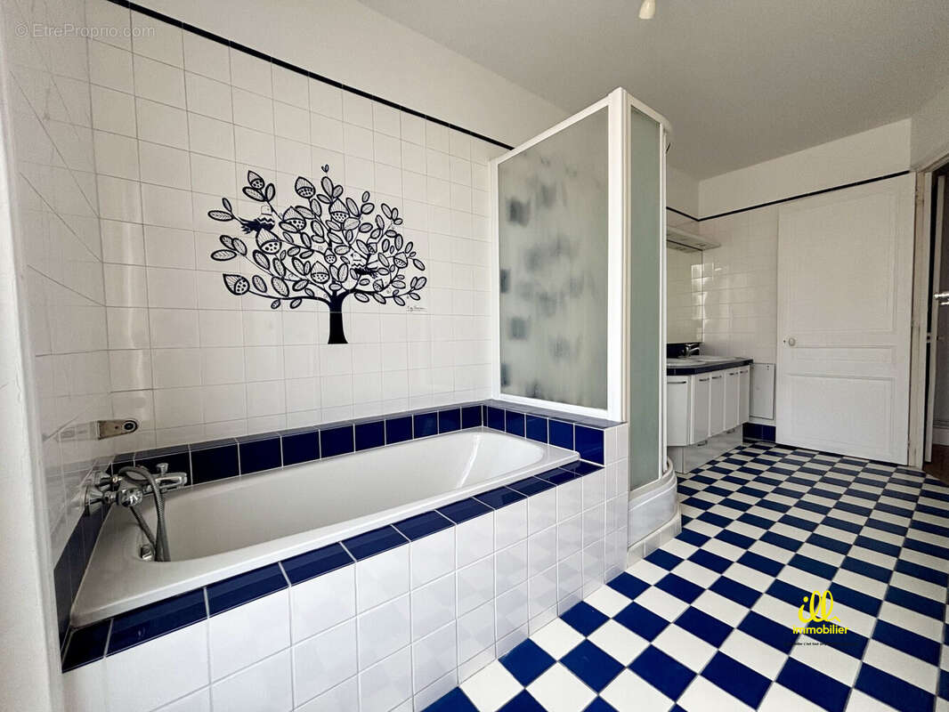 Appartement à CHARLEVILLE-MEZIERES