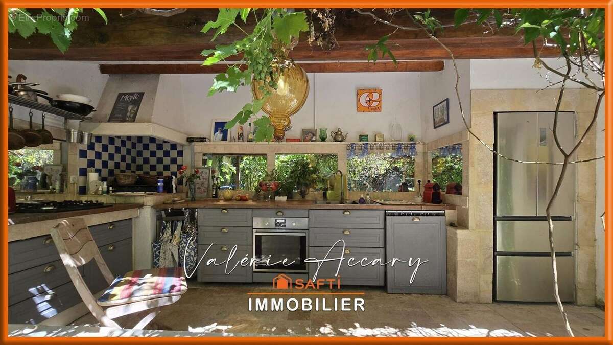 Photo 2 - Maison à LA ROQUEBRUSSANNE