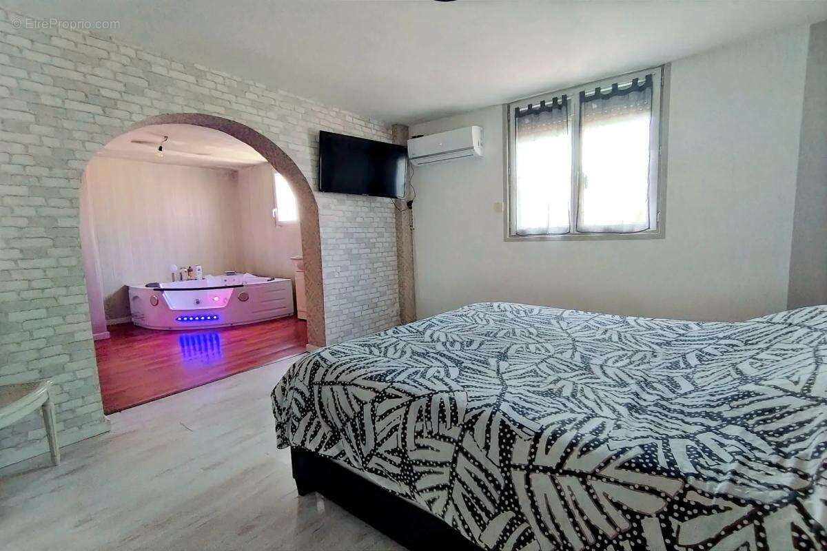 Maison 8 pièces 210m2 - photo 6