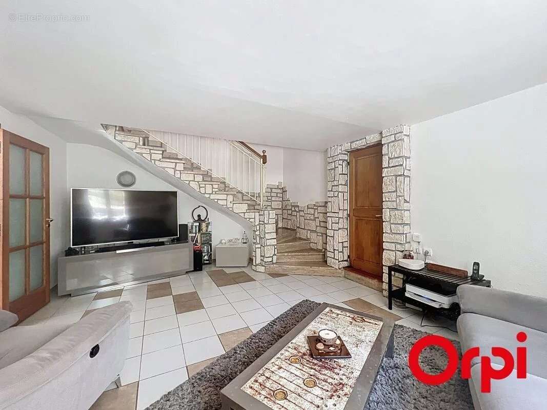 Appartement à ROQUEBRUNE-CAP-MARTIN