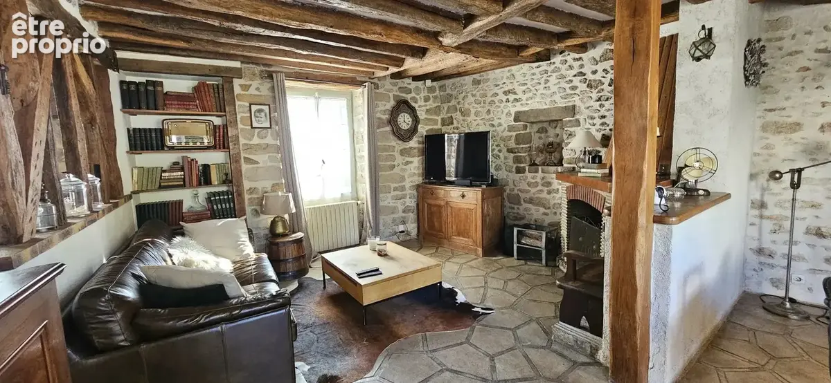 Authentique maison en pierres de 158 m² avec jardin et garage - photo 3
