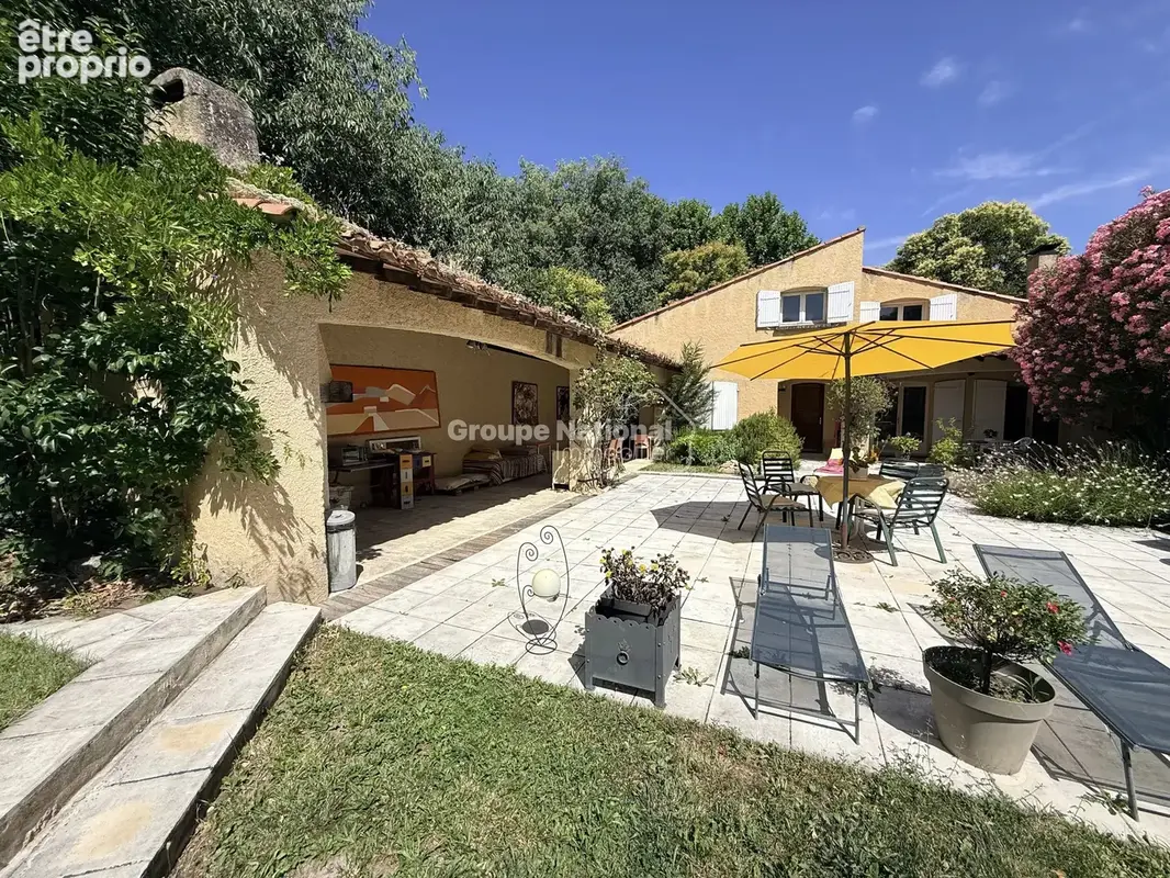 Carpentras — 2 500 m² de terrain constructible pour un projet d’envergure - photo 3