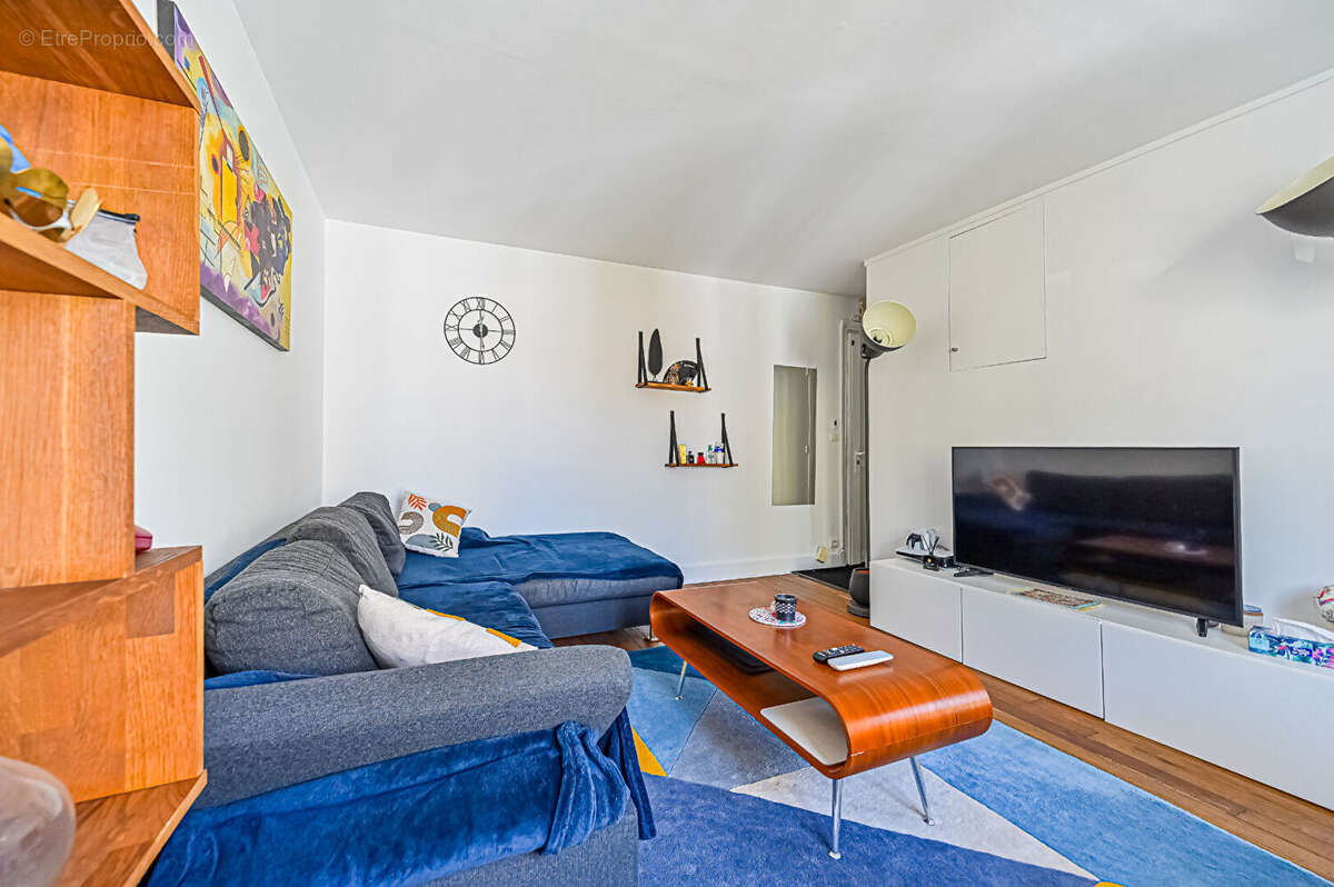 Appartement à PARIS-20E
