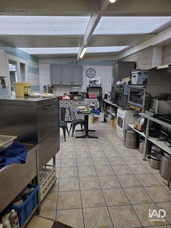 Photo 6 - Commerce à BEAUVAL