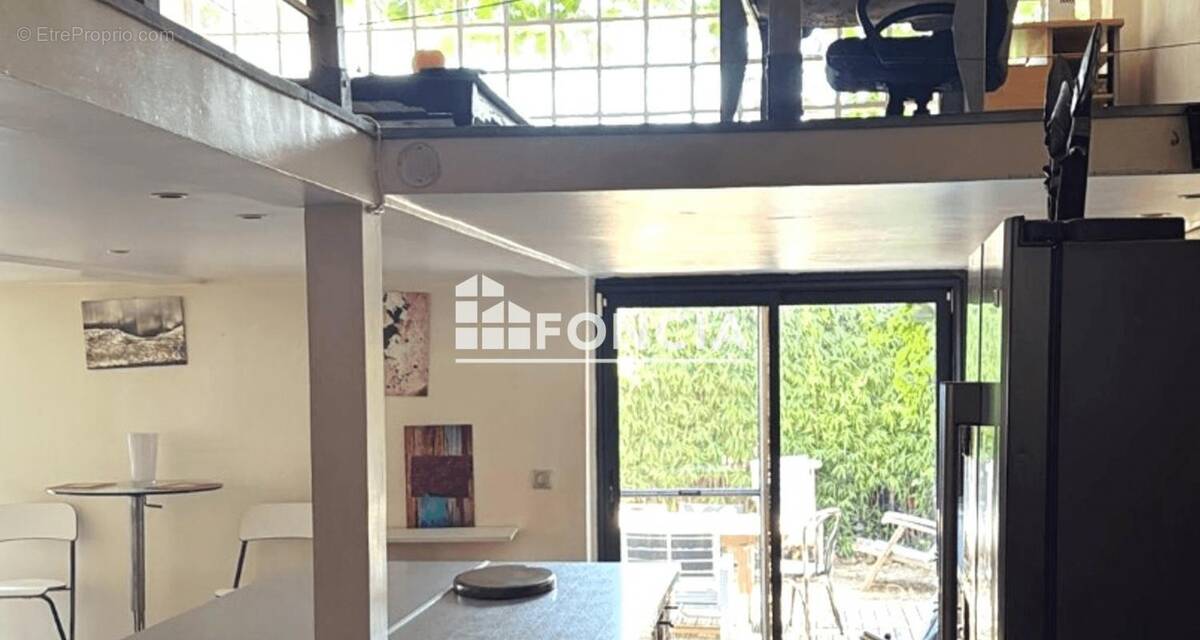 Appartement à COGOLIN